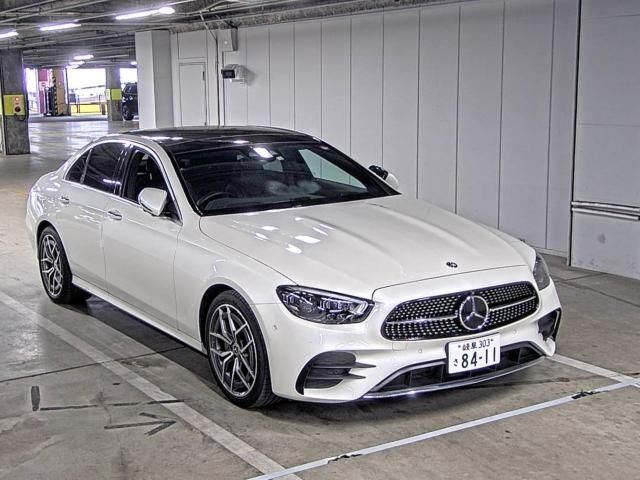 687 Mercedes benz E class 213077C 2022 г. (ZIP Osaka)